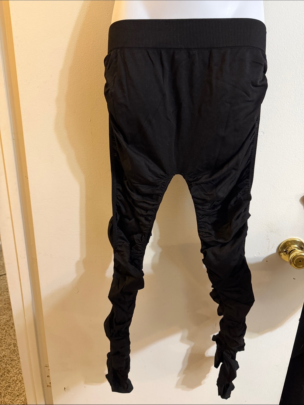 NWT Arden B. All Over Rouched Black Leggings Size M/L